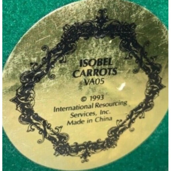 The Victorian Collection Edward & Isobel Carrots Easter Rabbit Figurines - Picture 9 of 9